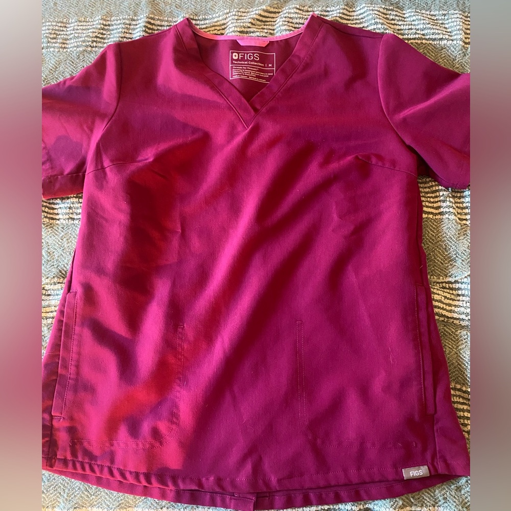 Figs Medium Dark Magenta Top